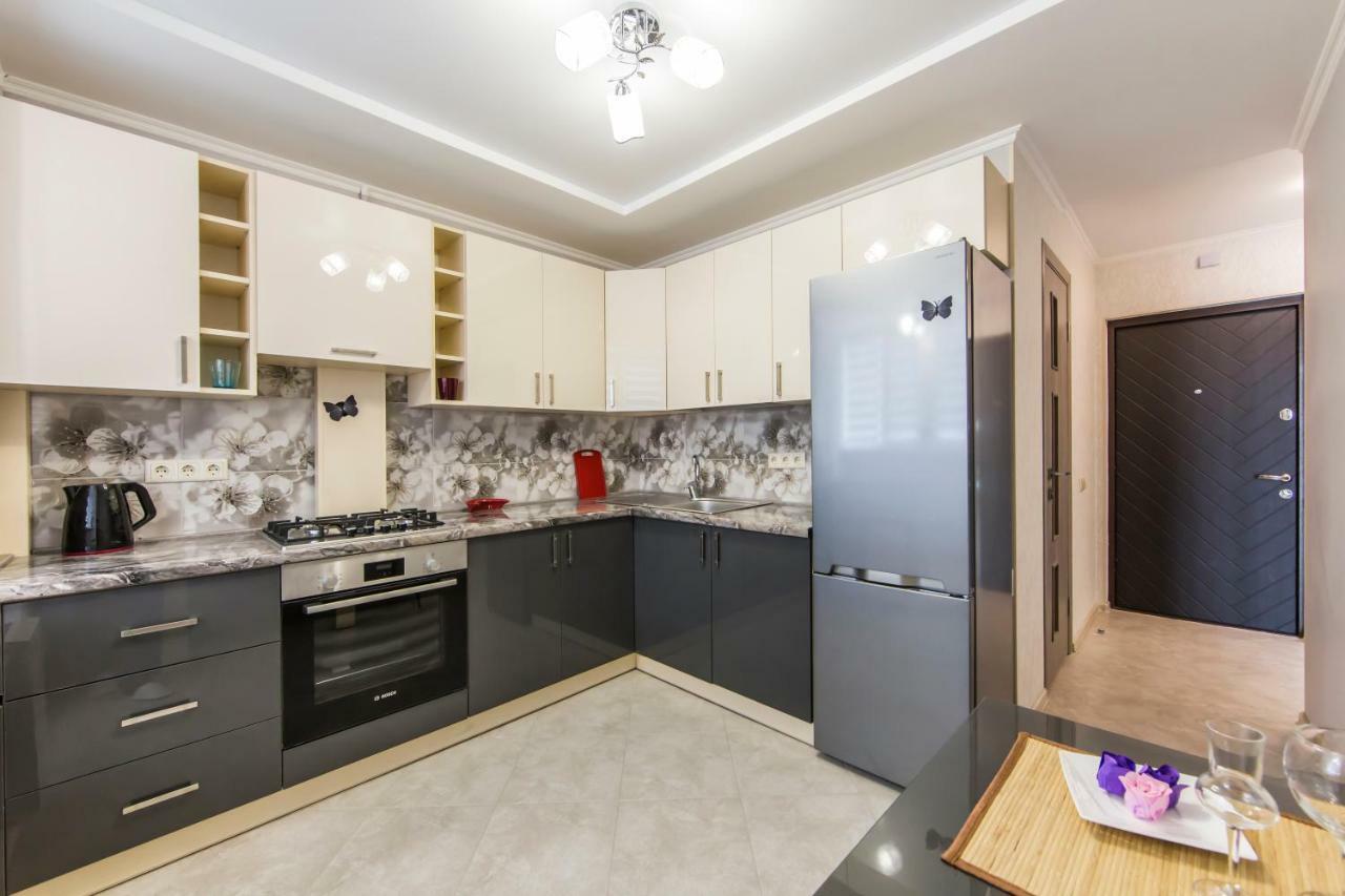 The Best Rest In This Stylish, Cozy Apartament. Apartman Kijev Kültér fotó